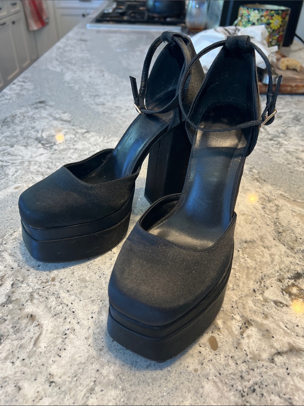 Black Chunky Platform Block Heels Closed Square Toe Pump Size 7 - Picture 11 of 11